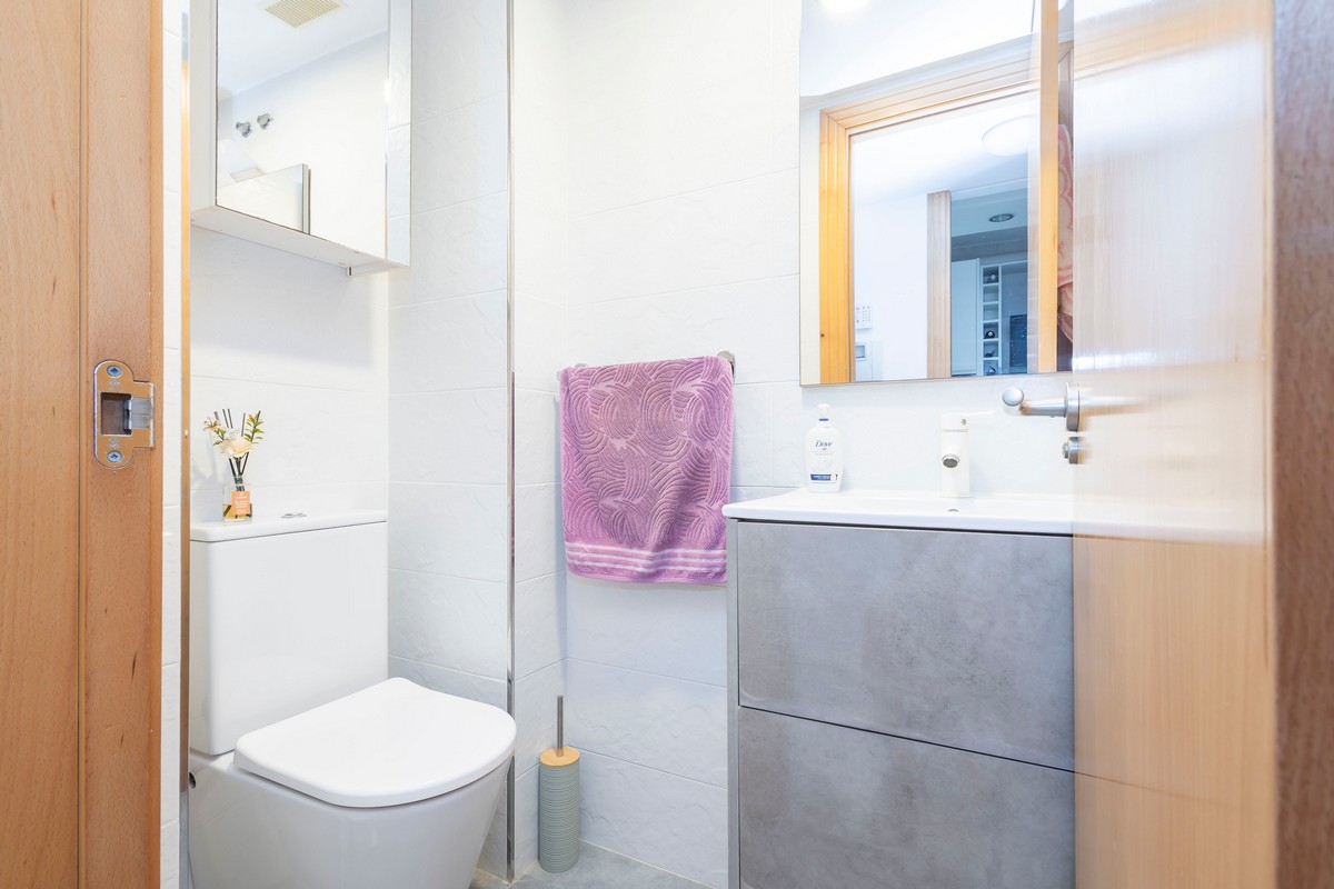 Exclusivo apartamento frente al mar con jardín privado en Complejo Marina Serena Golf