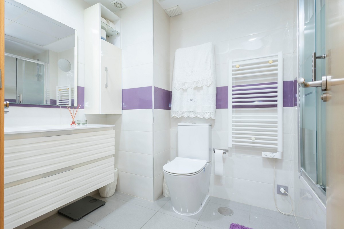 Exclusivo apartamento frente al mar con jardín privado en Complejo Marina Serena Golf