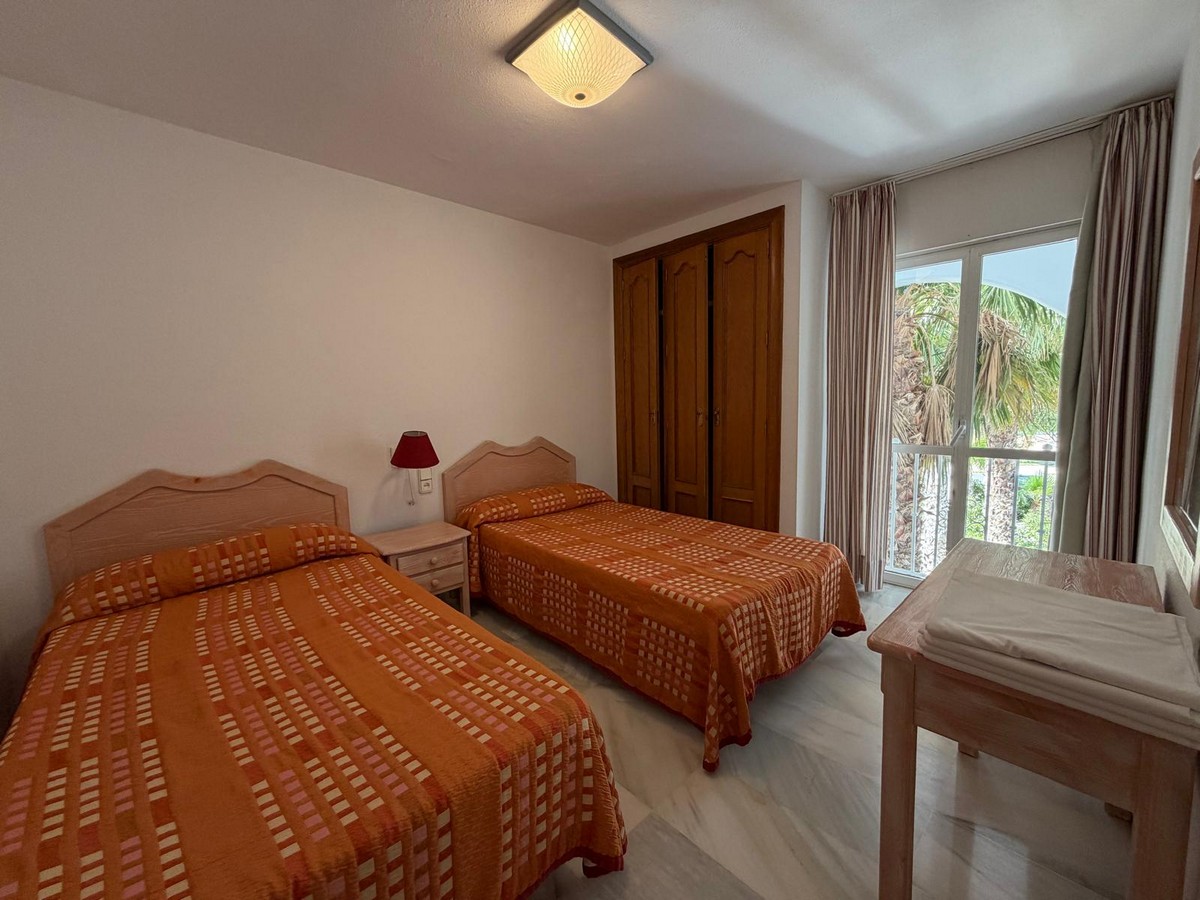Apartamento en planta primera, Complejo Golf Center Pueblo