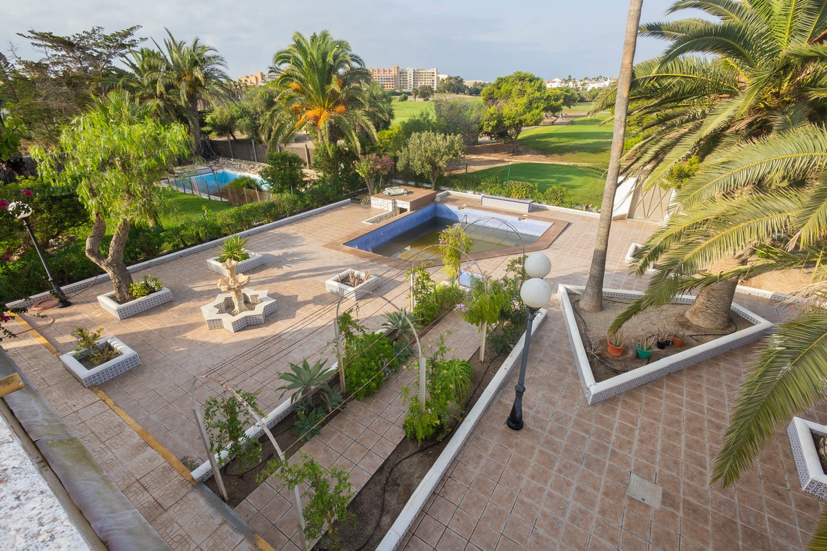 Grande villa indépendante dans un emplacement privilégié