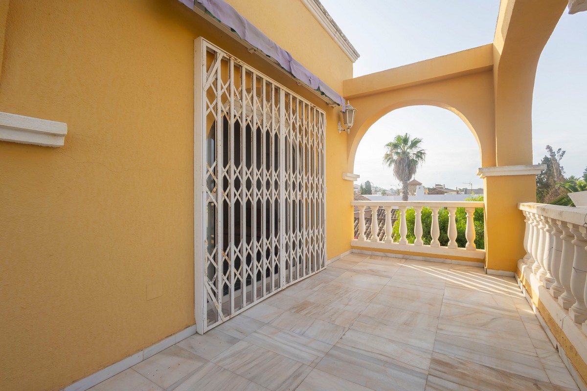Grande villa indépendante dans un emplacement privilégié