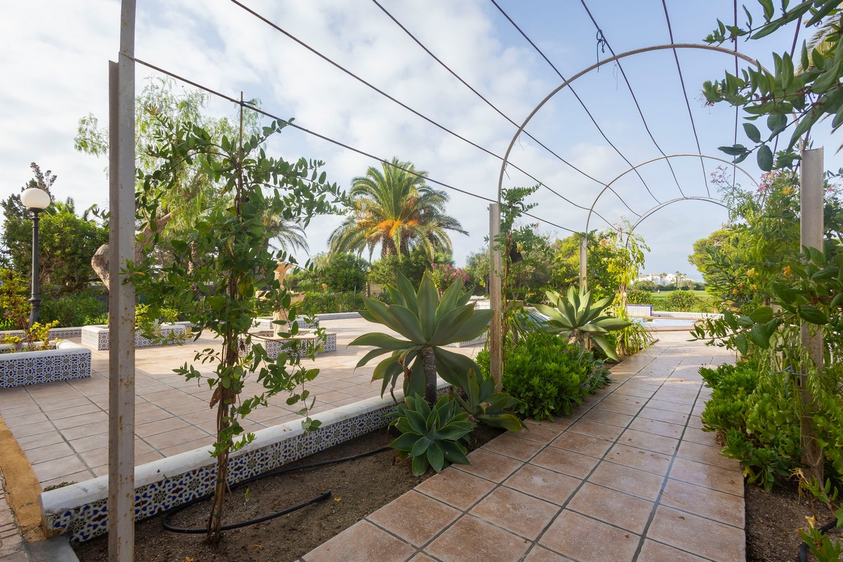 Grande villa indépendante dans un emplacement privilégié