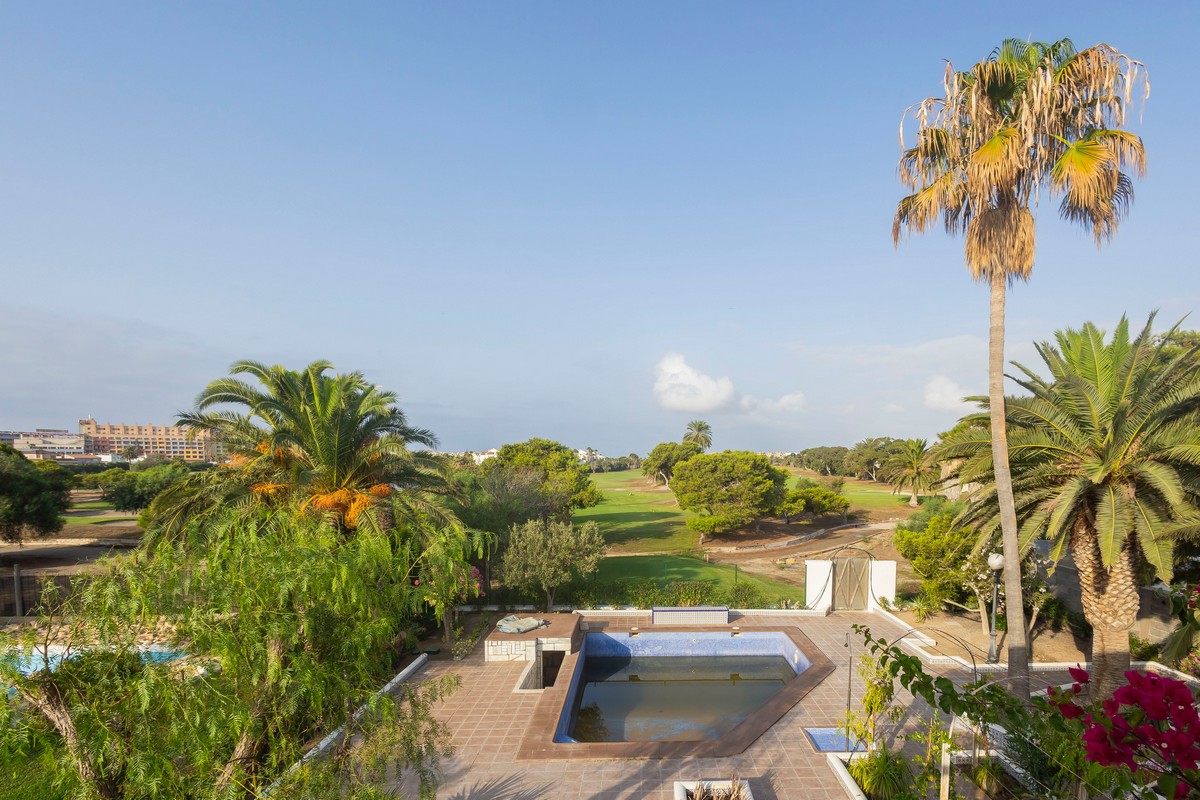 Grande villa indépendante dans un emplacement privilégié