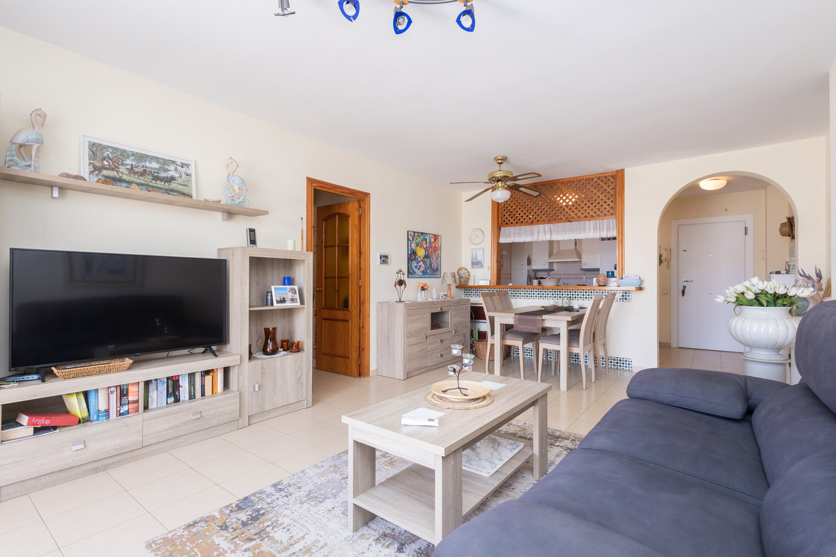Apartamento en segunda línea de playa, Urb. Playa Serena