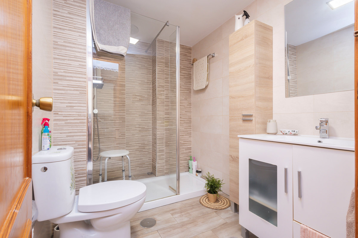 Apartamento en segunda línea de playa, Urb. Playa Serena