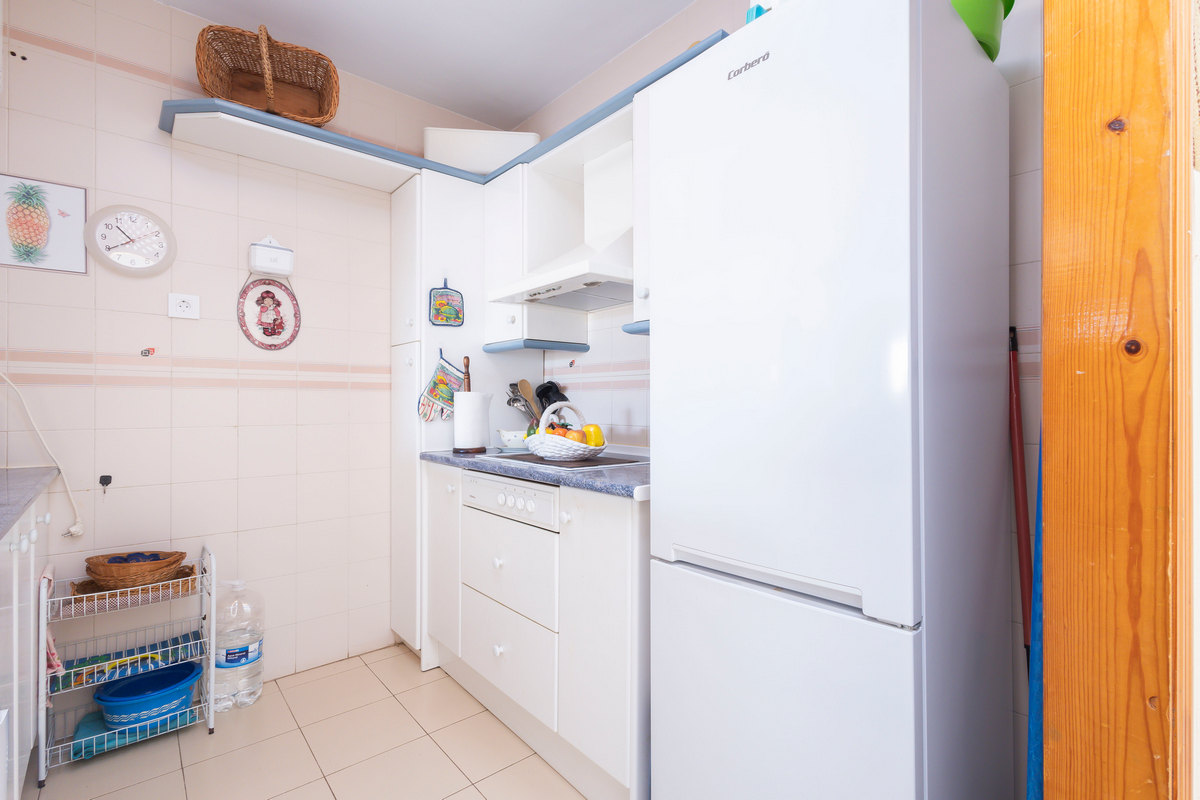 Apartamento en segunda línea de playa, Urb. Playa Serena