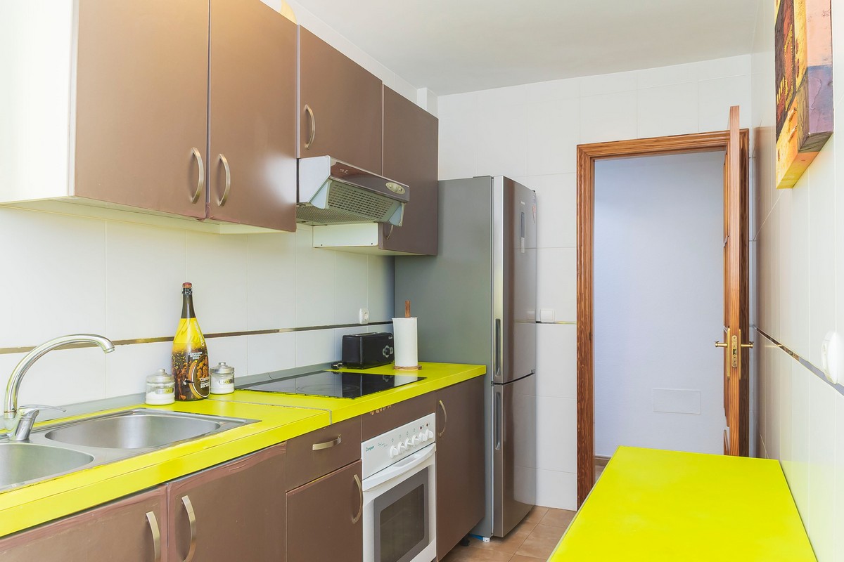 Bright penthouse with a terrace, close to the beach