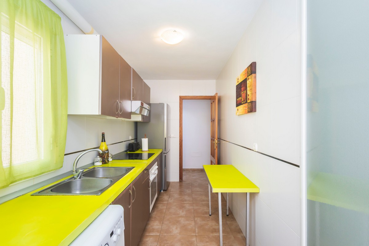 Bright penthouse with a terrace, close to the beach