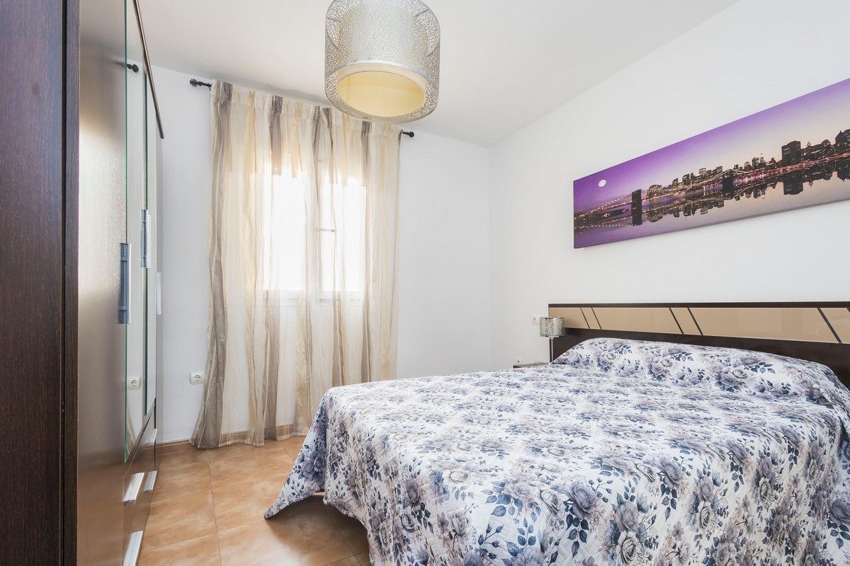 Bright penthouse with a terrace, close to the beach