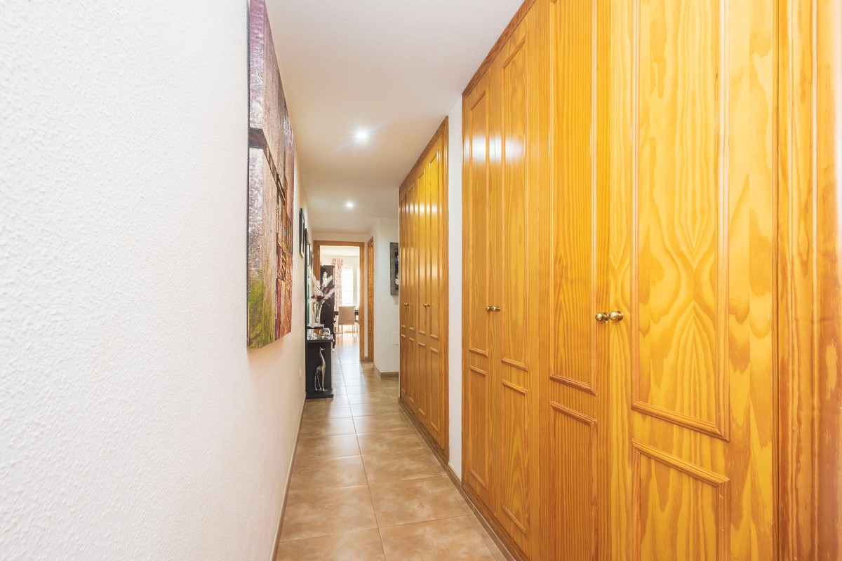 Bright penthouse with a terrace, close to the beach