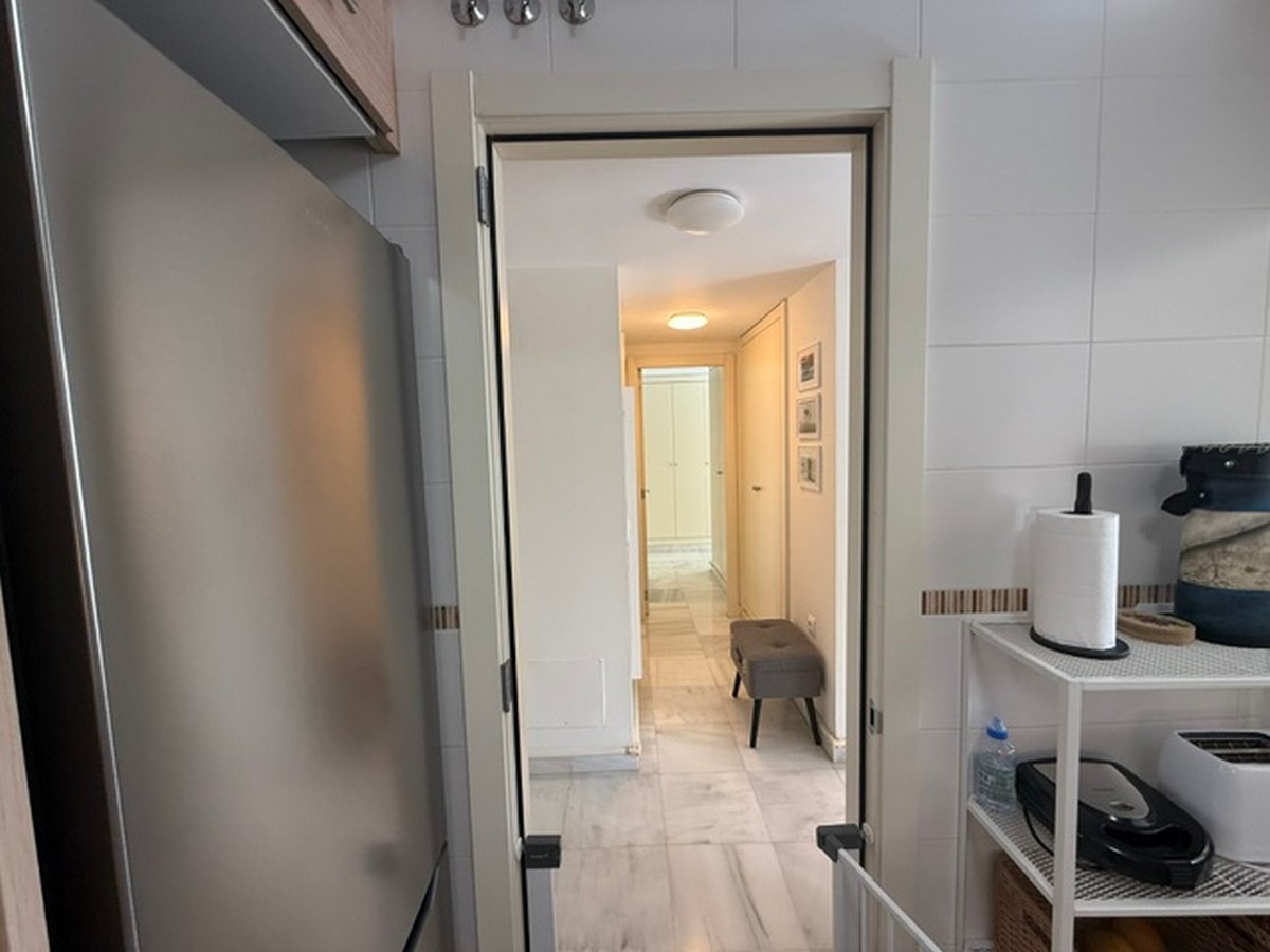Appartement au rez-de-chaussée, prêt à emménager, dans le complexe Agua Serena, en deuxième ligne de plage