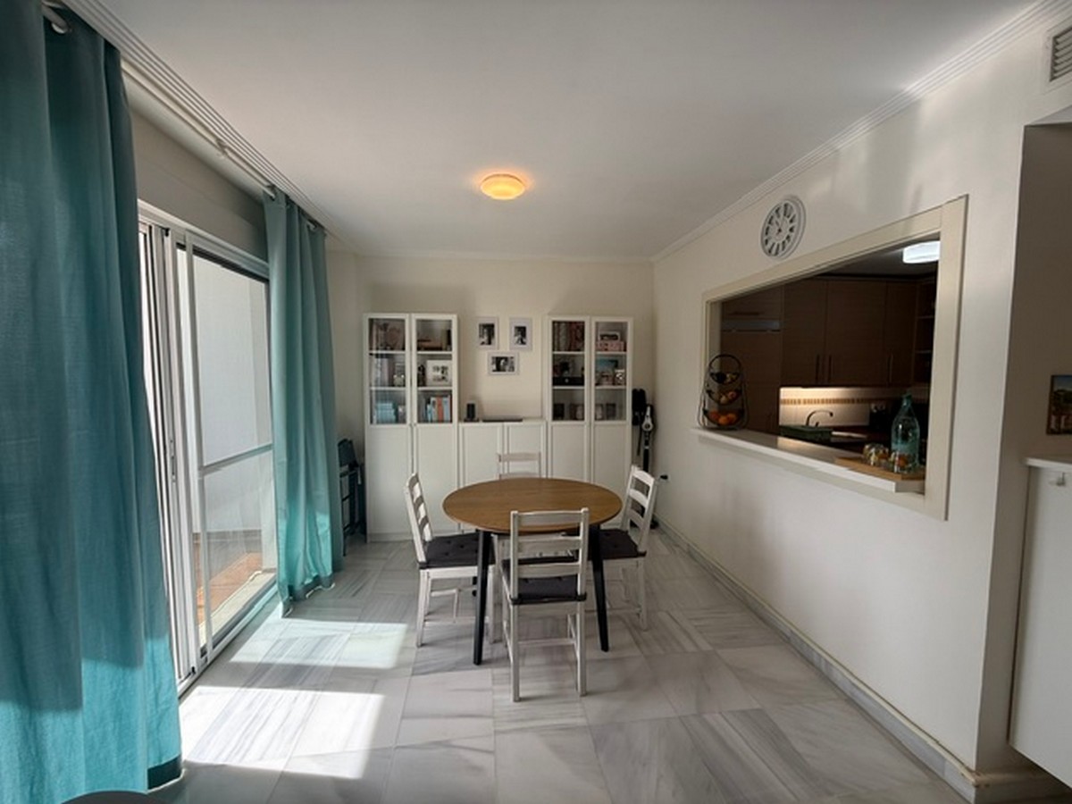 Appartement au rez-de-chaussée, prêt à emménager, dans le complexe Agua Serena, en deuxième ligne de plage