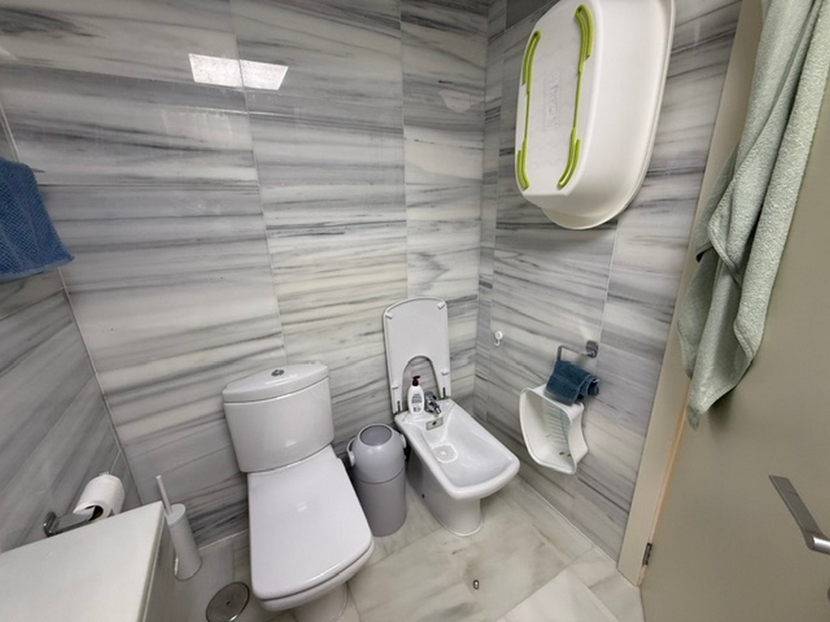 Appartement au rez-de-chaussée, prêt à emménager, dans le complexe Agua Serena, en deuxième ligne de plage