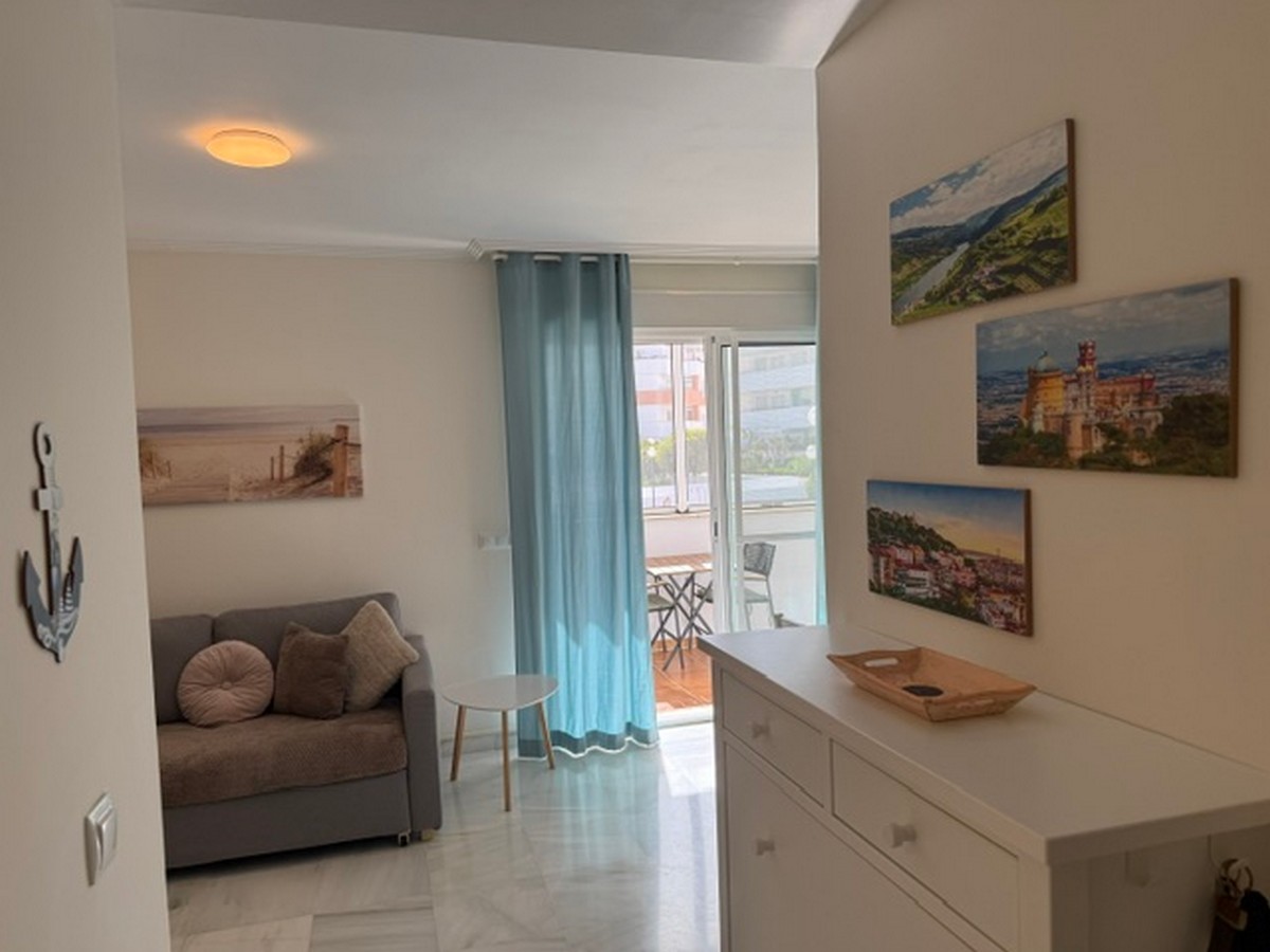 Appartement au rez-de-chaussée, prêt à emménager, dans le complexe Agua Serena, en deuxième ligne de plage