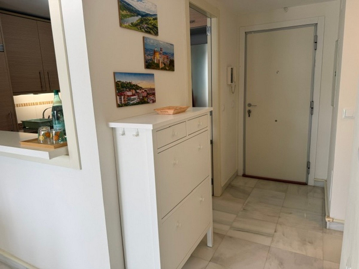 Appartement au rez-de-chaussée, prêt à emménager, dans le complexe Agua Serena, en deuxième ligne de plage