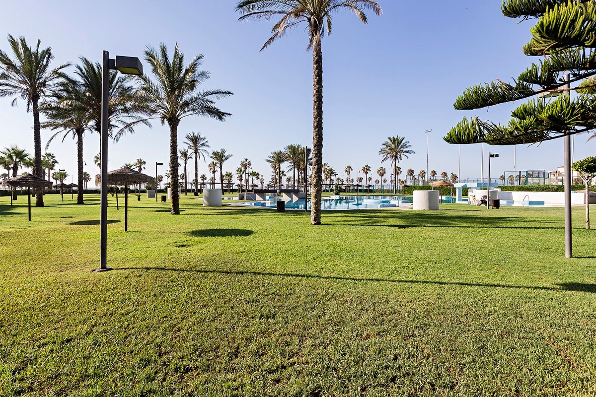Duplex-Penthouse im Wohnanage Marina Serena Golf, 1. Strandreihe