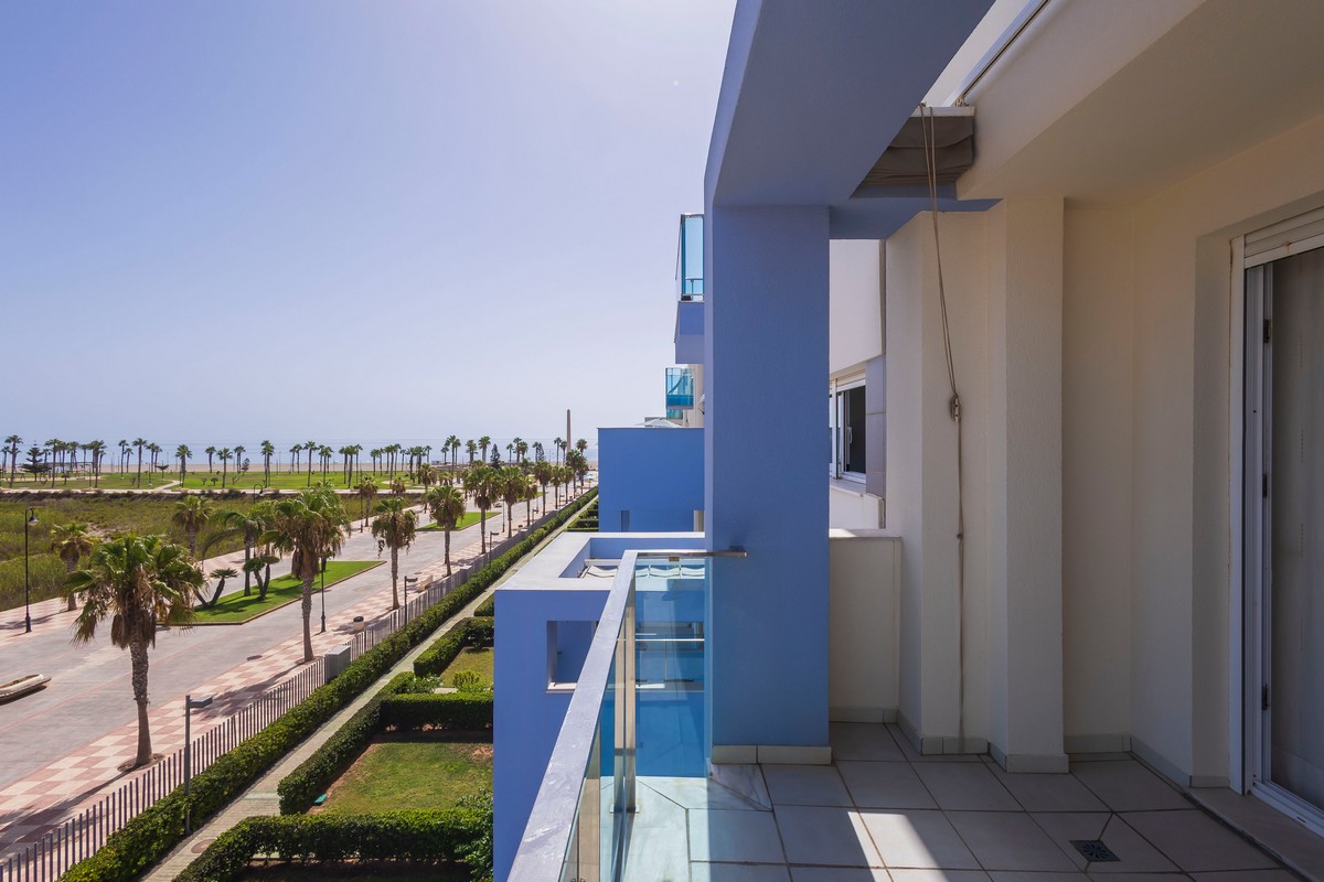 Duplex-Penthouse im Wohnanage Marina Serena Golf, 1. Strandreihe