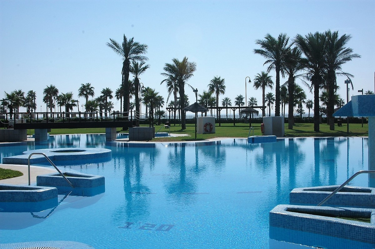 Duplex-Penthouse im Wohnanage Marina Serena Golf, 1. Strandreihe