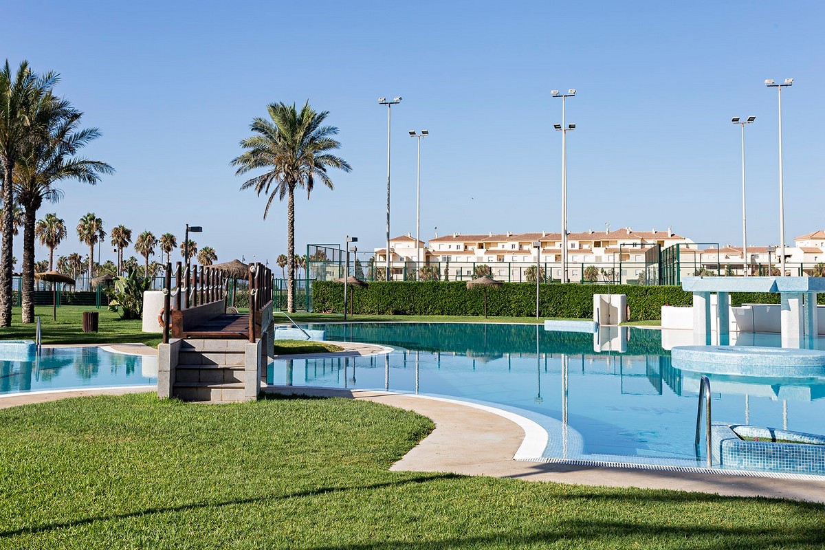 Duplex-Penthouse im Wohnanage Marina Serena Golf, 1. Strandreihe
