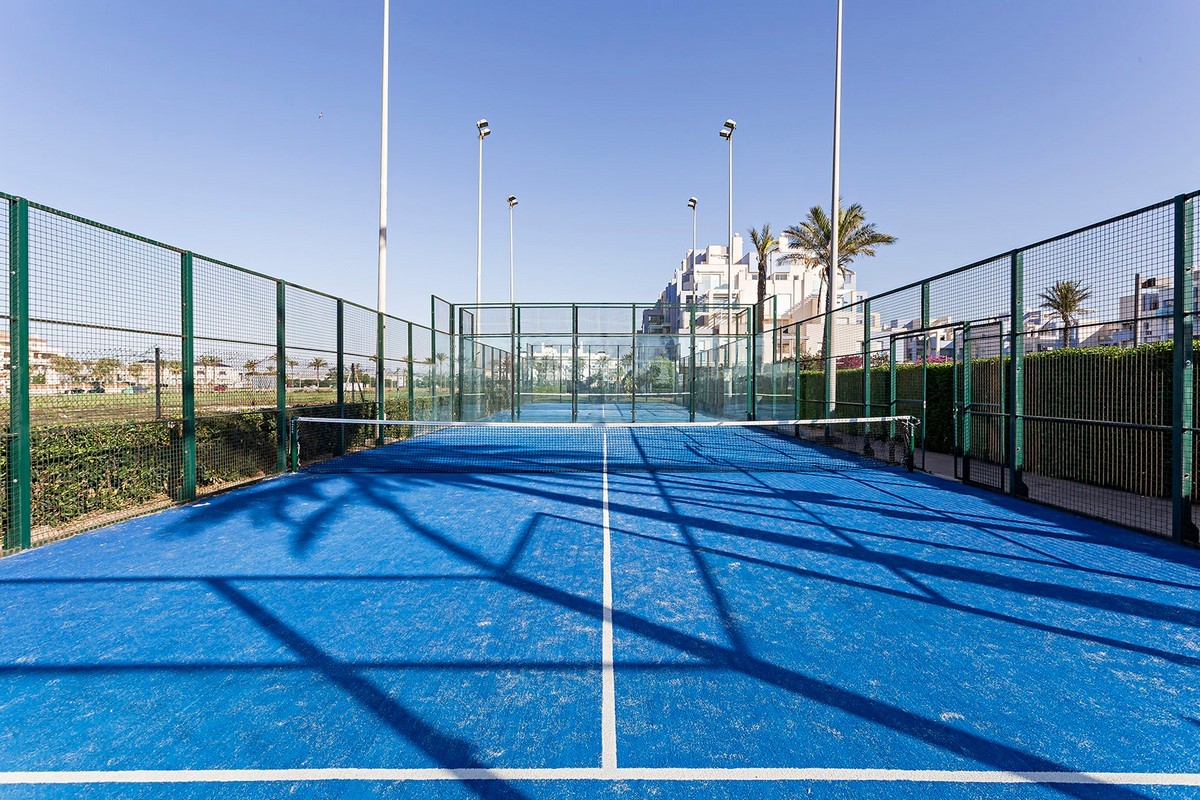 Duplex-Penthouse im Wohnanage Marina Serena Golf, 1. Strandreihe
