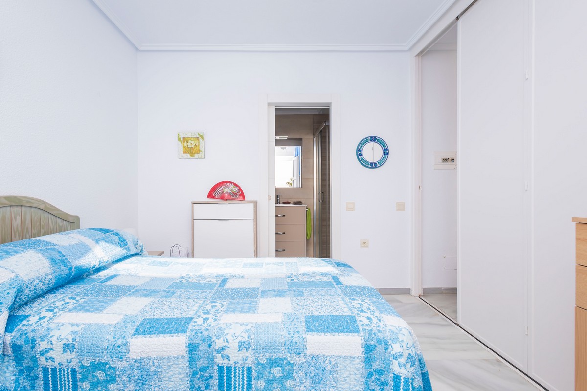 Penthouse en première ligne de plage, à côté du Castillo de Santa Ana