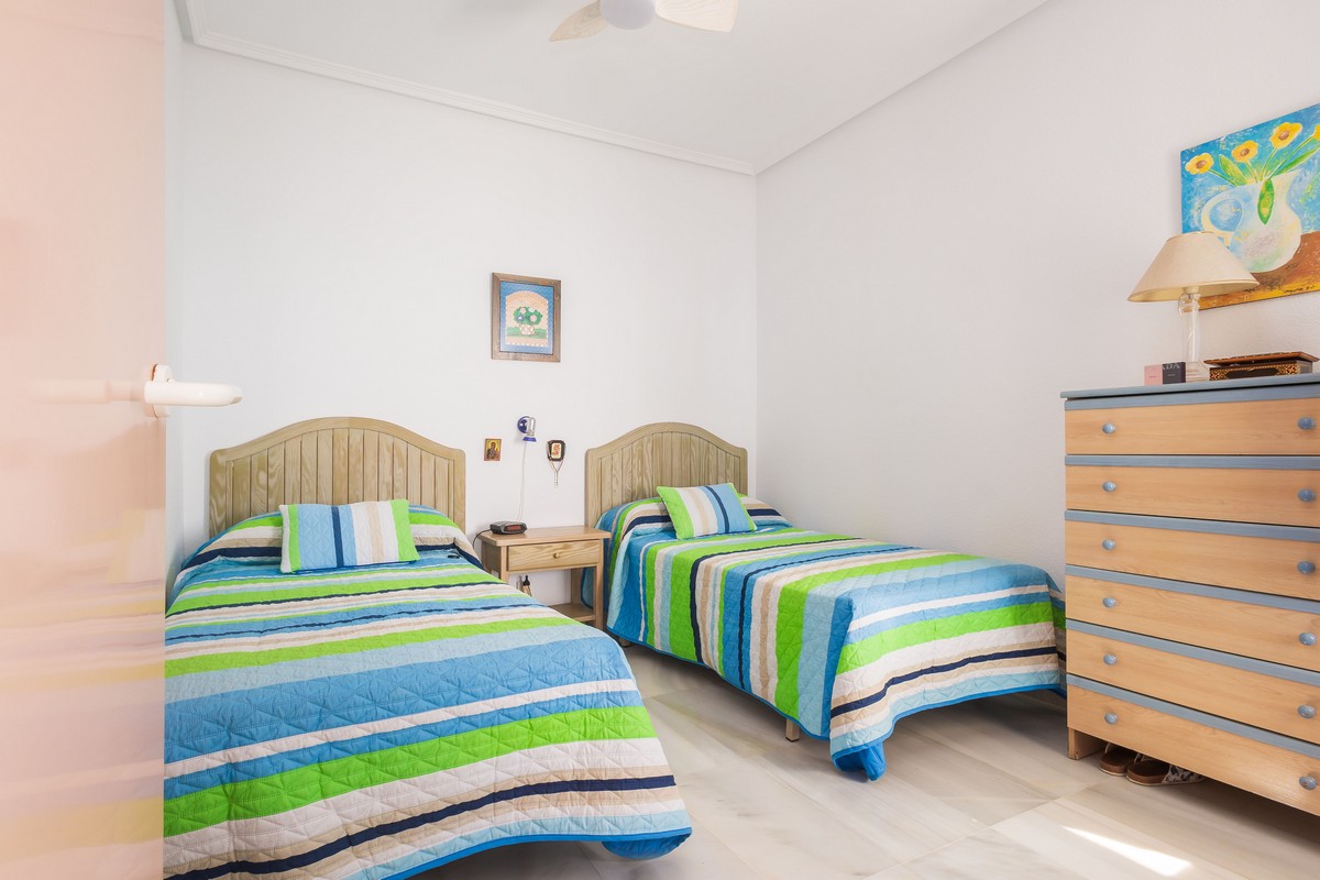 Apartamento en primera línea de playa junto al Castillo de Santa Ana