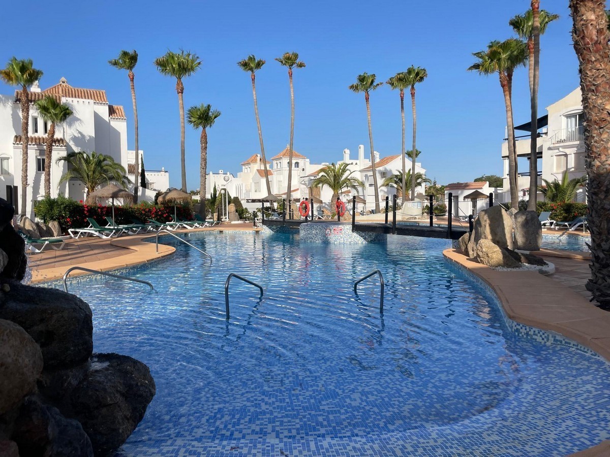Apartamento en planta baja, Complejo Golf Center Pueblo