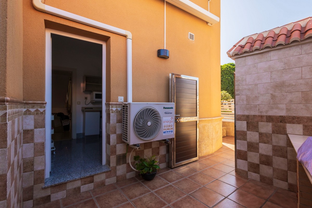 Maison mitoeynne intégralement rénovée à La Romanilla, Roquetas de Mar