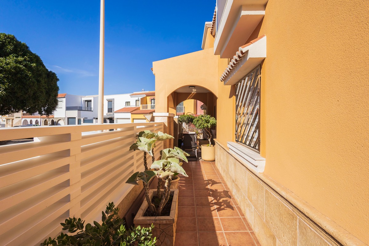 Maison mitoeynne intégralement rénovée à La Romanilla, Roquetas de Mar