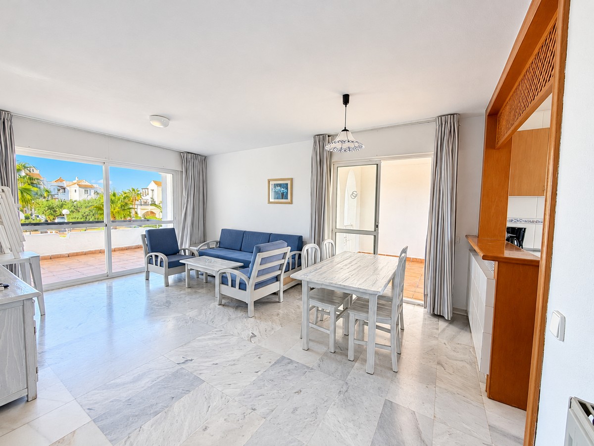 Apartamento en planta primera, Complejo Golf Center Pueblo