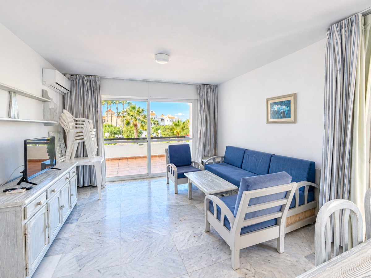 Apartamento en planta primera, Complejo Golf Center Pueblo