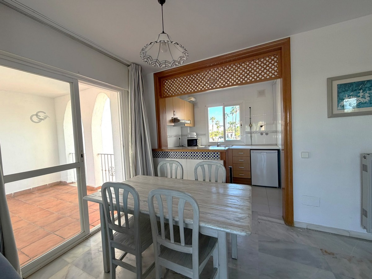 Apartamento en planta primera, Complejo Golf Center Pueblo