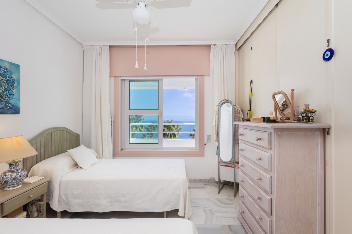 Penthouse in erster Strandreihe neben der Castillo Santa Ana