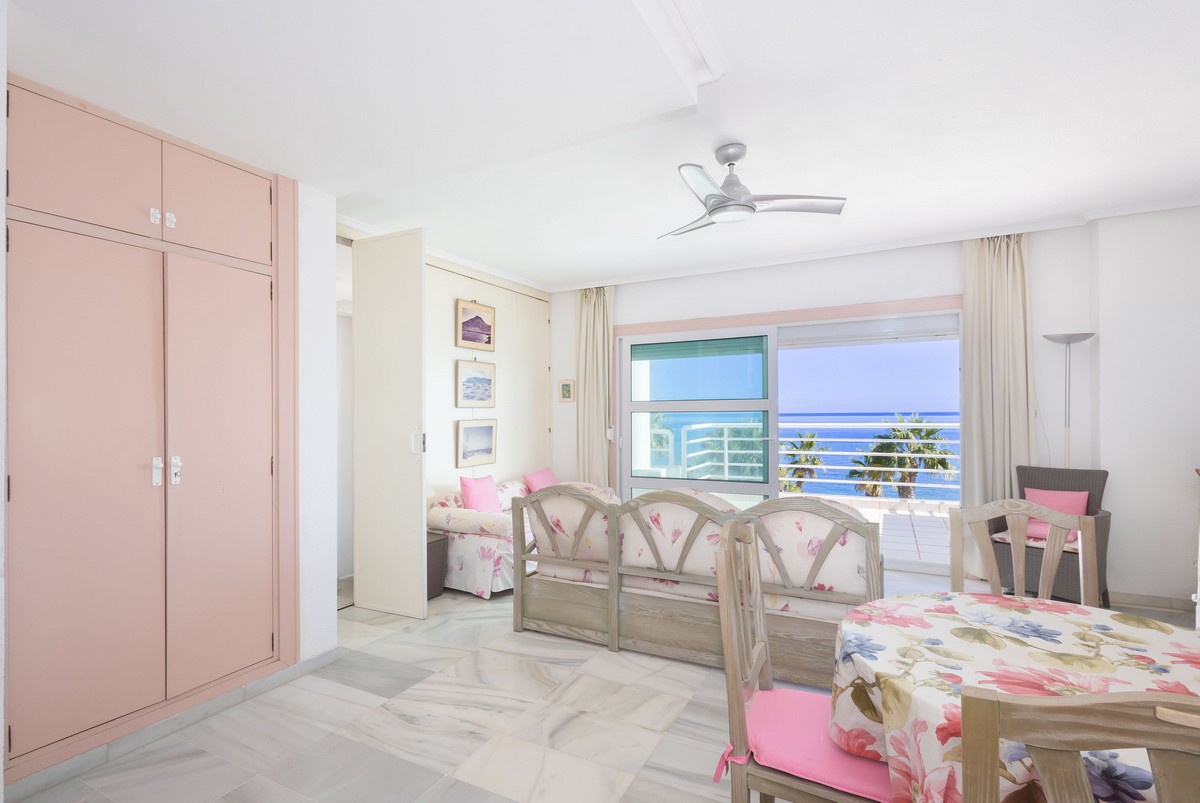 Penthouse in erster Strandreihe neben der Castillo Santa Ana
