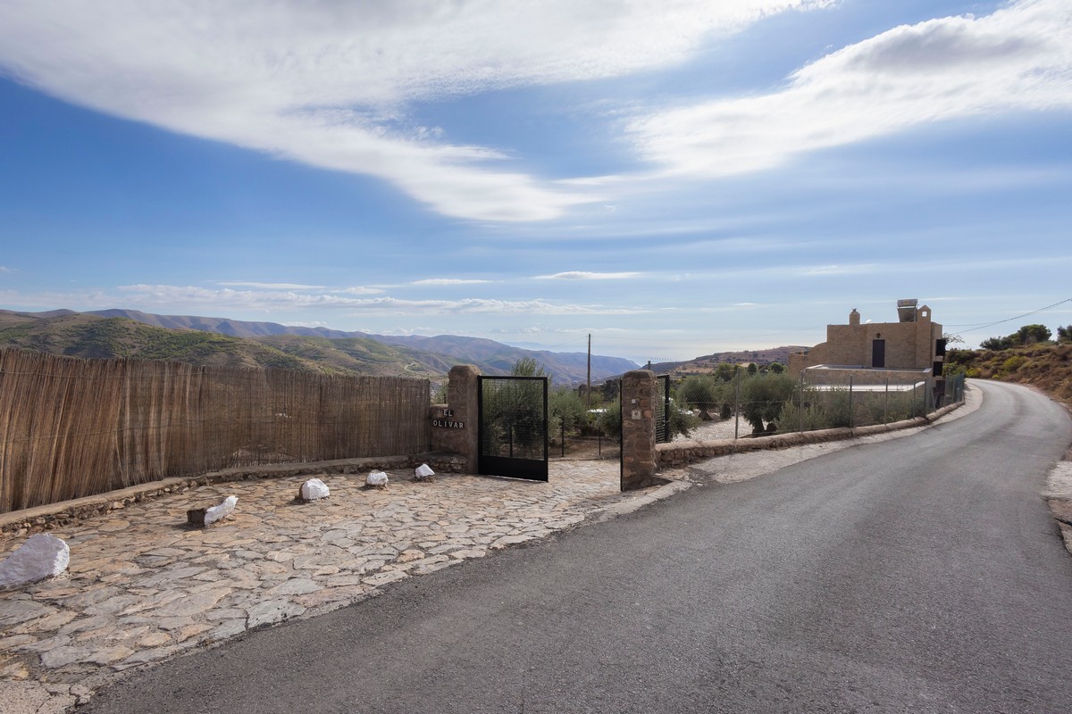 Espectacular casa rural con vistas y gran parcela en Félix