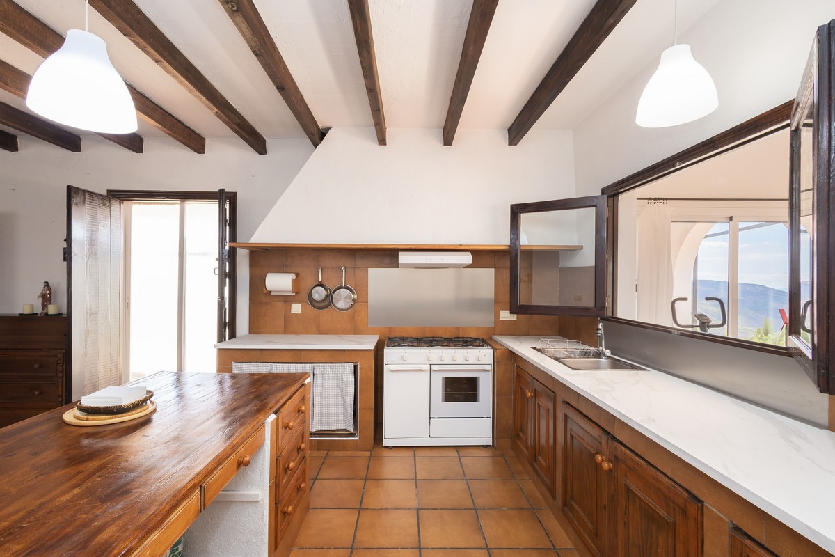 Espectacular casa rural con vistas y gran parcela en Félix