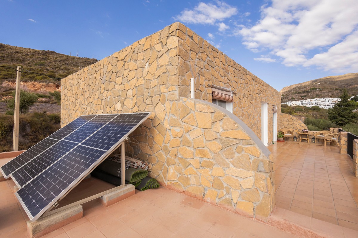 Espectacular casa rural con vistas y gran parcela en Félix