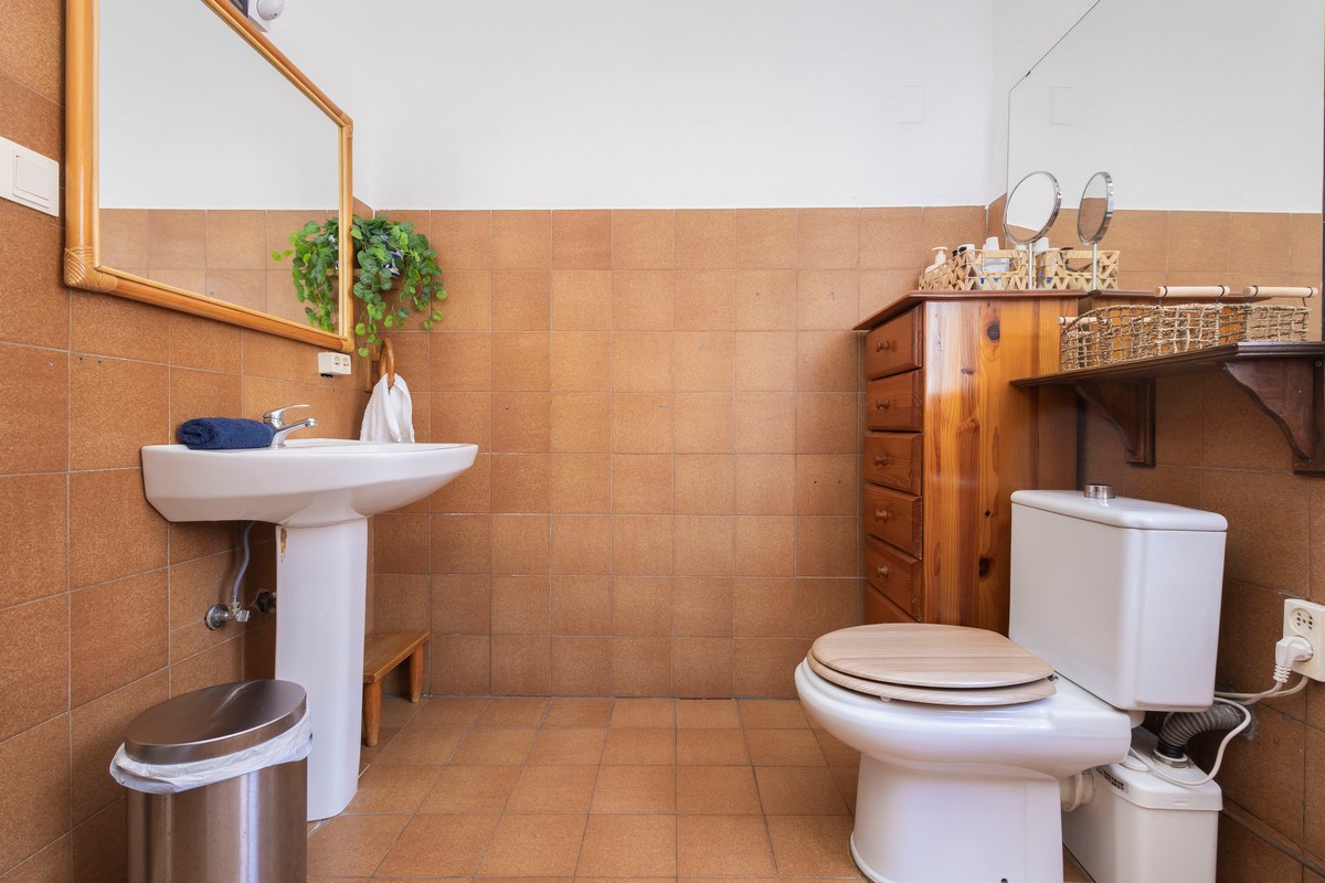 Espectacular casa rural con vistas y gran parcela en Félix